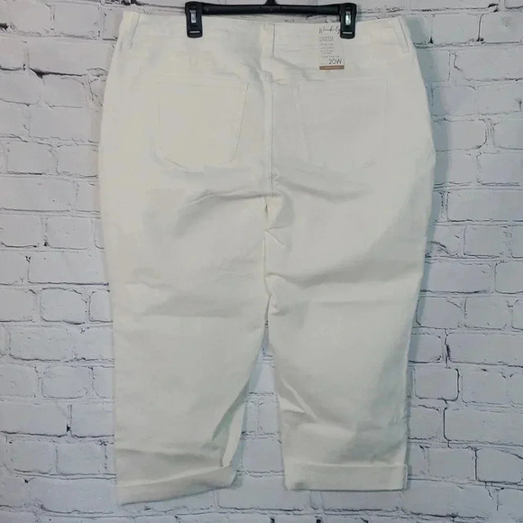 Wonderly Tummy Control Cropped Straight Leg Capri Jeans Womens Size 20W NWT - Picture 6 of 11